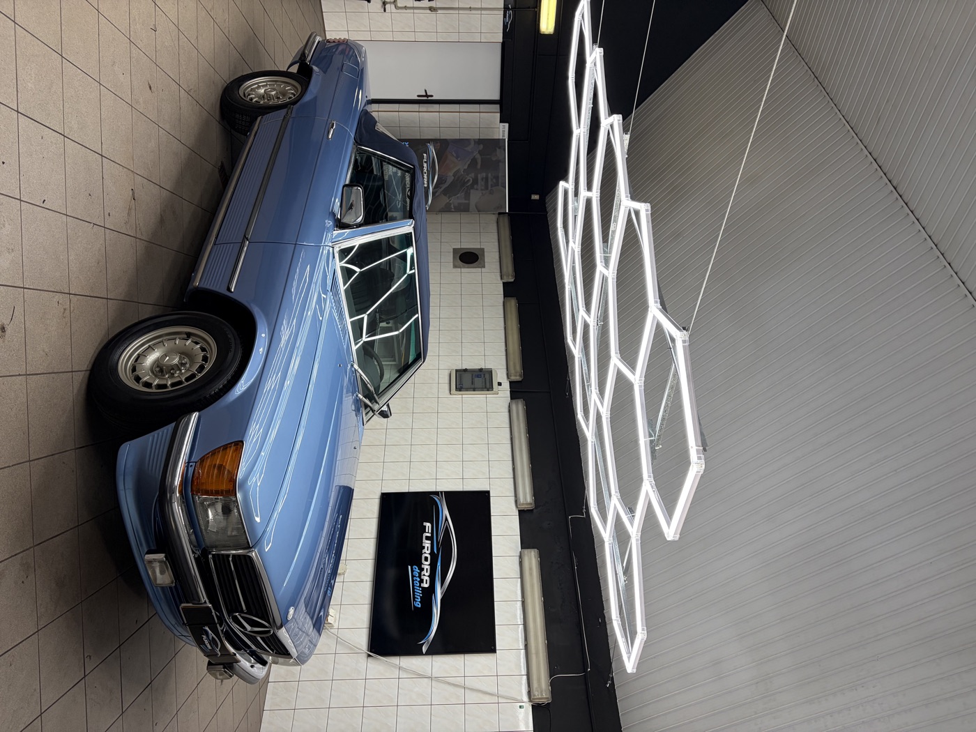 Mercedes-Benz SL R107